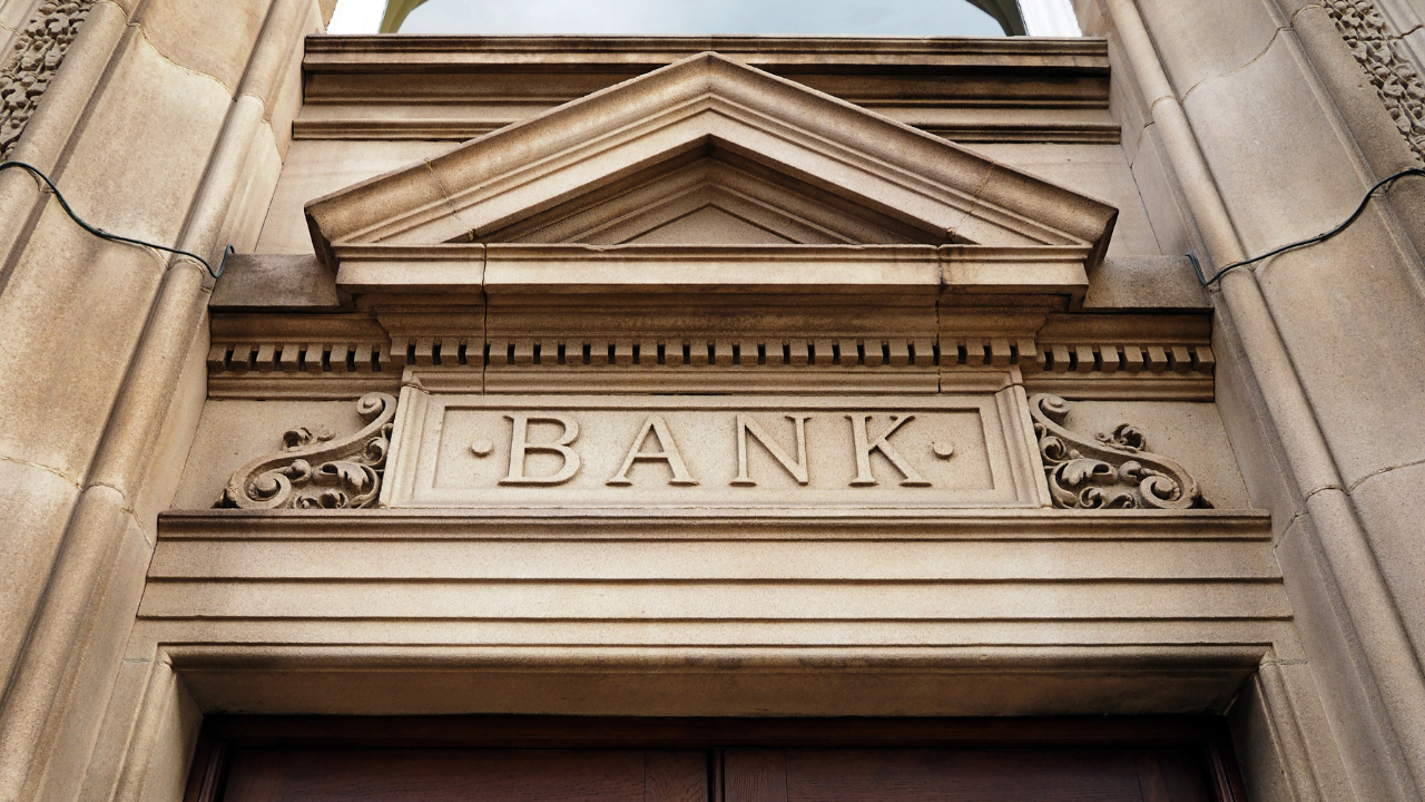 Bloomberg: World’s Central Banks Got It Wrong, and Economies Pay the ...
